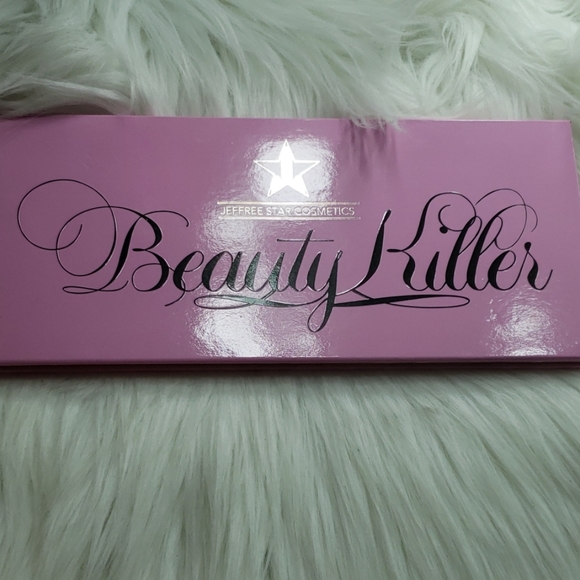 Eyeshadow - Picture 2 of 3